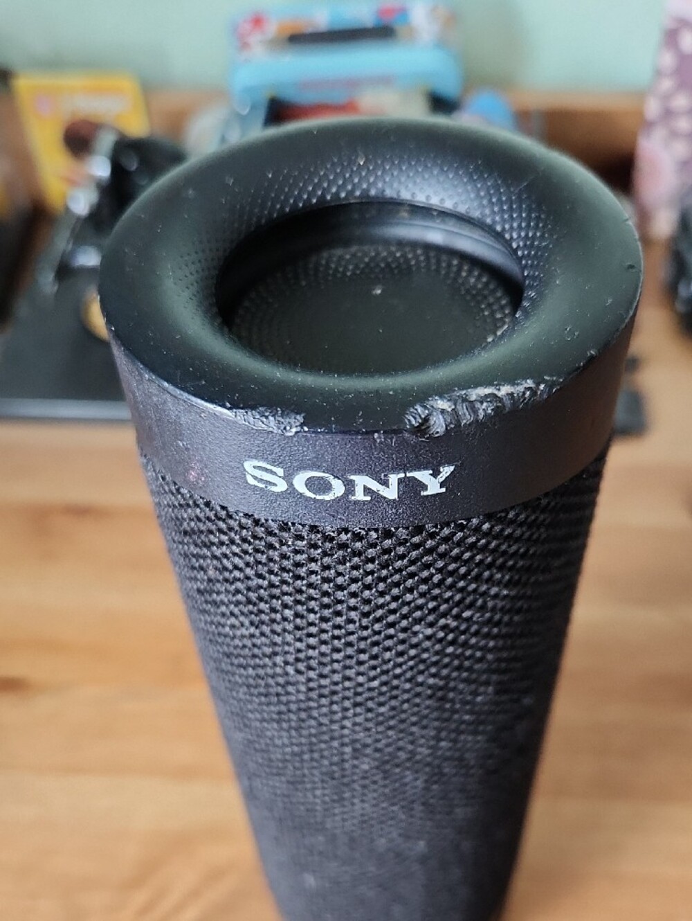 Sony Black Portable Bluetooth Speaker Cylinder - Picture 2 of 4
